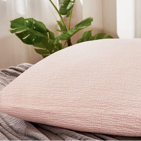 Luxury Home | Chic Peachy Blush Pink Marcielo Textured Euro Pillow Sham Covers - Picture 4 of 9